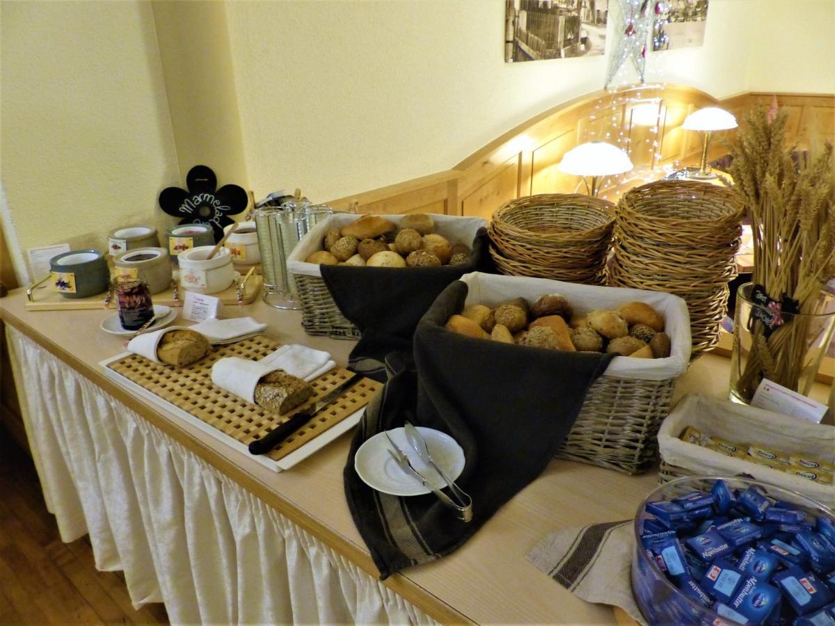 Die Lilie / Hotel Garni Ройте Экстерьер фото